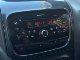 FIAT - STRADA - 2015/2016 - Branca - R$ 66.900,00