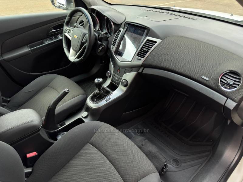 CHEVROLET - CRUZE - 2014/2014 - Branca - R$ 59.900,00