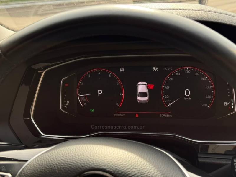 VOLKSWAGEN - JETTA - 2019/2020 - Cinza - R$ 115.900,00