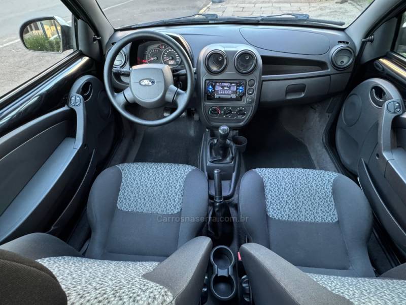 FORD - KA - 2012/2012 - Preta - R$ 27.900,00