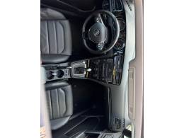 VOLKSWAGEN - GOLF - 2017/2017 - Branca - R$ 94.900,00
