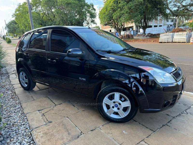 FORD - FIESTA - 2009/2009 - Preta - R$ 28.900,00