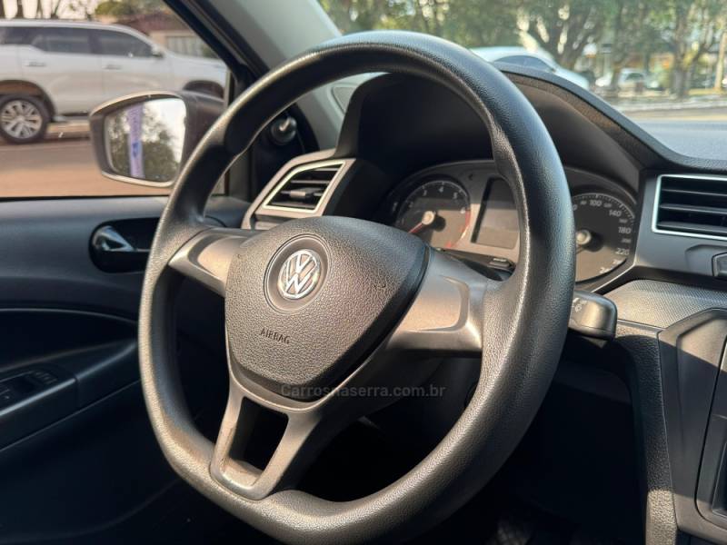 VOLKSWAGEN - SAVEIRO - 2021/2023 - Branca - R$ 61.900,00