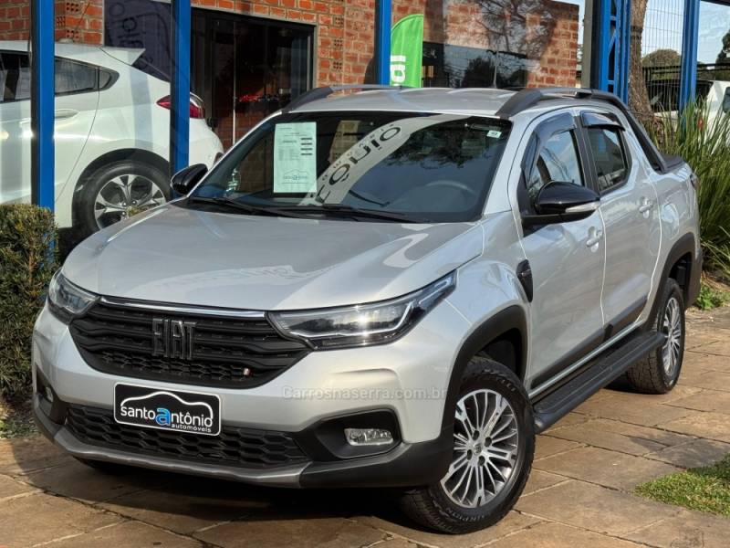 FIAT - STRADA - 2023/2023 - Prata - R$ 113.900,00