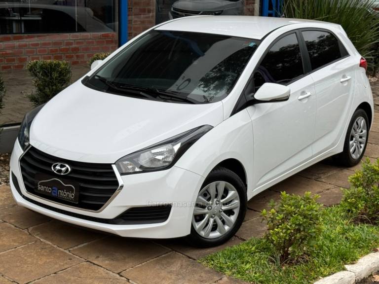HYUNDAI - HB20 - 2016/2016 - Branca - R$ 55.900,00