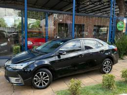 TOYOTA - COROLLA - 2017/2018 - Preta - R$ 89.900,00