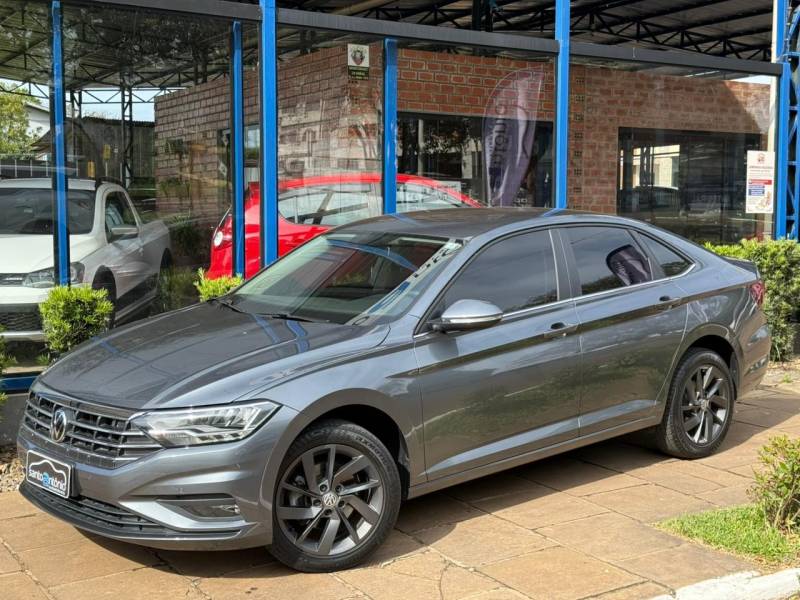 VOLKSWAGEN - JETTA - 2019/2020 - Cinza - R$ 115.900,00