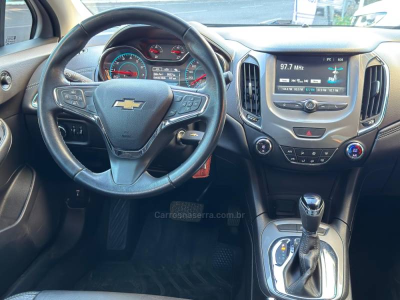 CHEVROLET - CRUZE - 2018/2018 - Branca - R$ 87.900,00