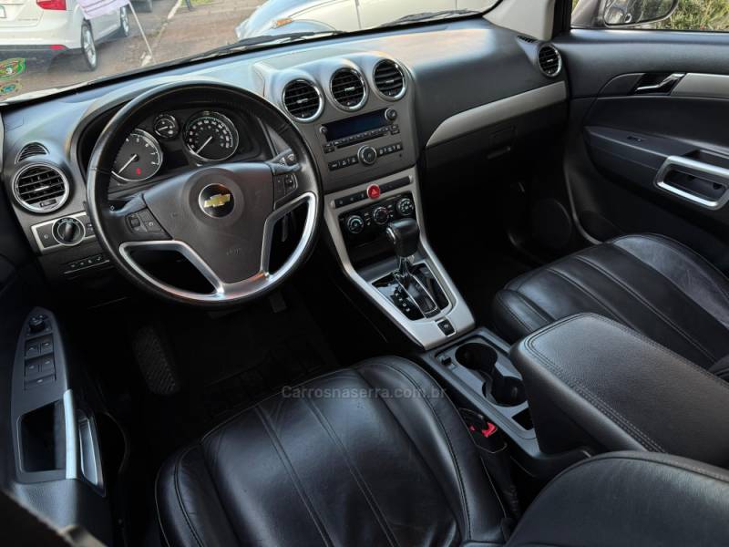 CHEVROLET - CAPTIVA - 2012/2012 - Cinza - R$ 49.900,00