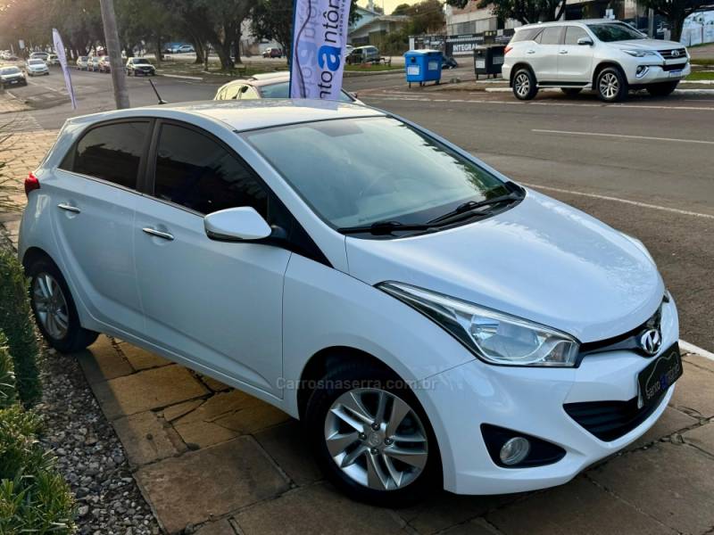 HYUNDAI - HB20 - 2015/2015 - Branca - R$ 57.900,00