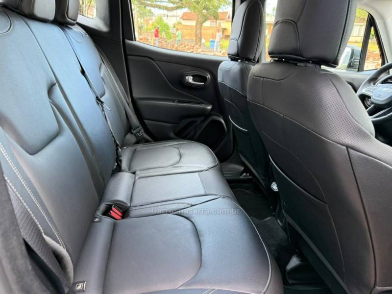 JEEP - RENEGADE - 2024/2024 - Branca - R$ 112.900,00