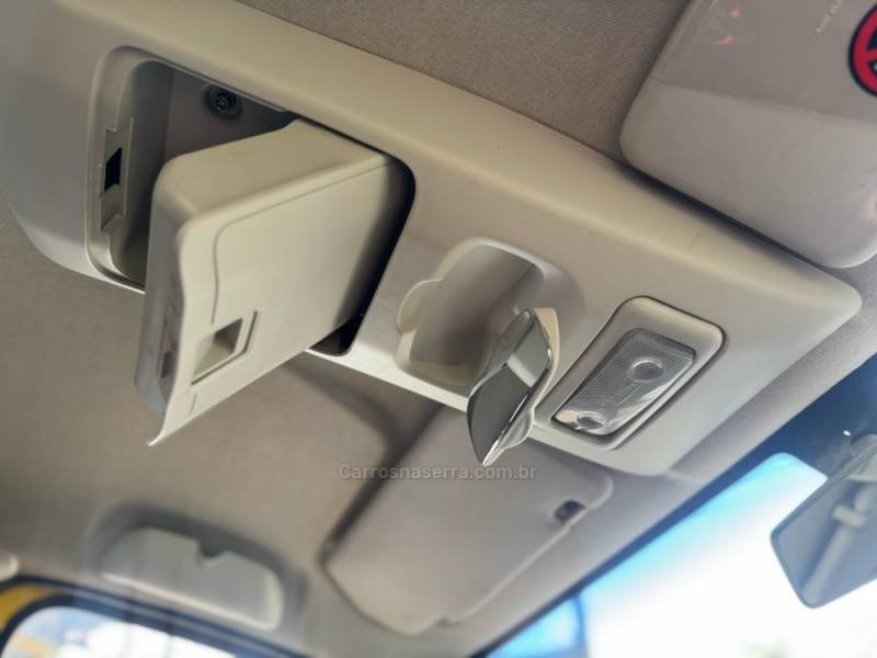 FIAT - UNO - 2014/2014 - Amarela - R$ 43.900,00