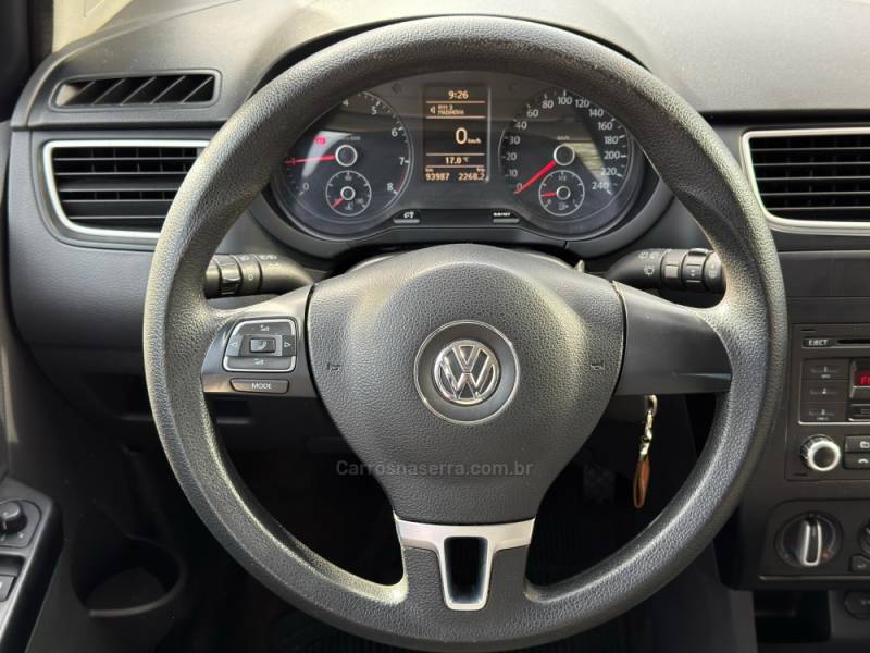 VOLKSWAGEN - FOX - 2013/2013 - Branca - R$ 44.900,00