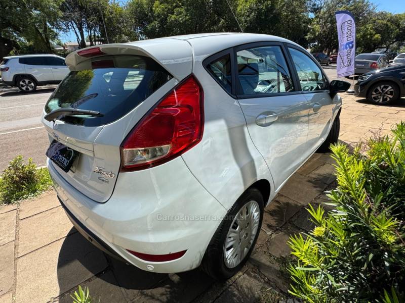 FORD - FIESTA - 2019/2019 - Branca - R$ 59.900,00