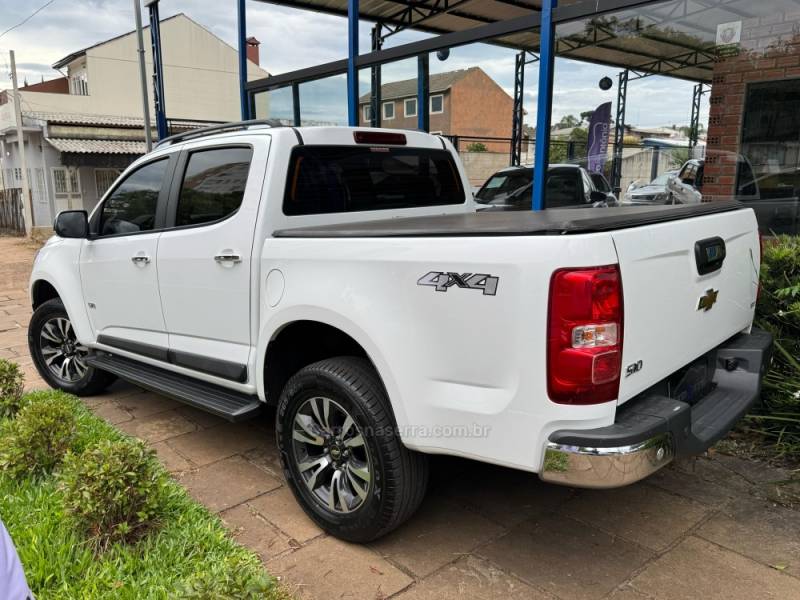 CHEVROLET - S10 - 2018/2018 - Branca - R$ 139.900,00