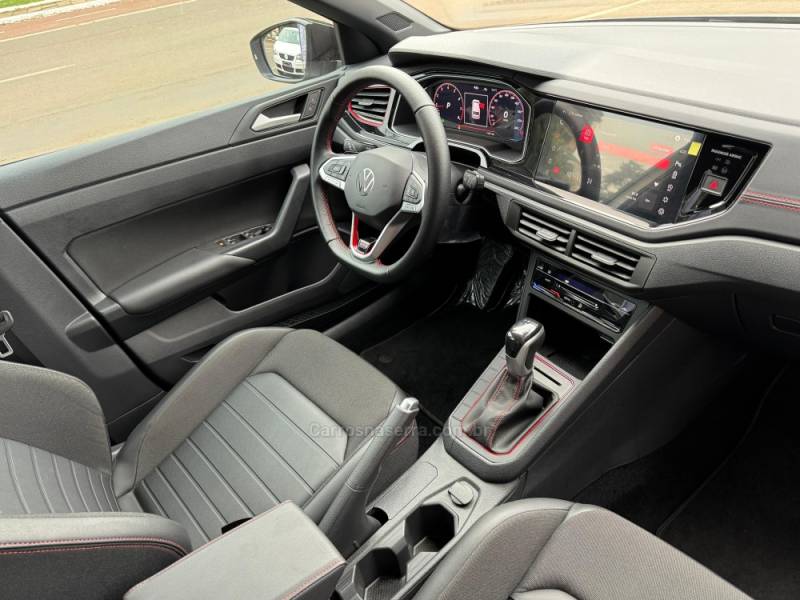 VOLKSWAGEN - POLO - 2025/2025 - Prata - R$ 139.900,00