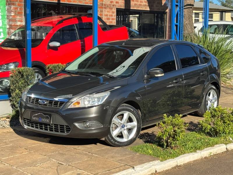 FORD - FOCUS - 2013/2013 - Cinza - R$ 45.900,00