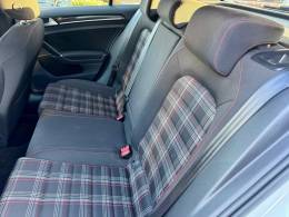 VOLKSWAGEN - GOLF - 2014/2015 - Branca - R$ 139.900,00