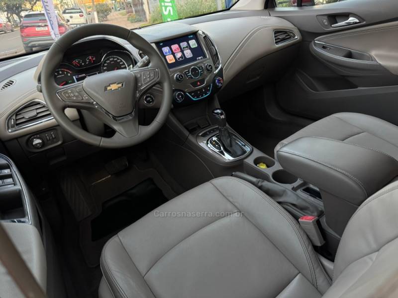 CHEVROLET - CRUZE - 2017/2017 - Vermelha - R$ 92.900,00