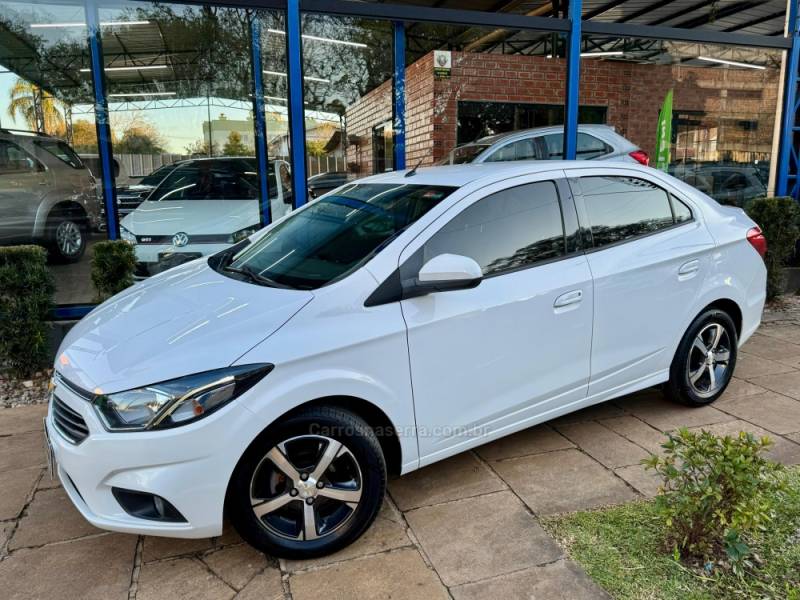 CHEVROLET - PRISMA - 2018/2019 - Branca - R$ 68.900,00