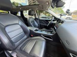 JAGUAR - F-PACE - 2019/2020 - Branca - R$ 189.900,00