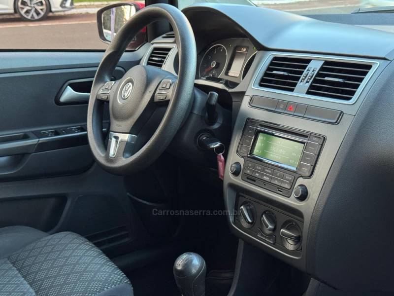 VOLKSWAGEN - FOX - 2015/2015 - Vermelha - R$ 45.900,00