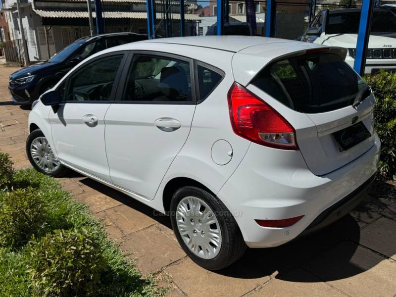FORD - FIESTA - 2019/2019 - Branca - R$ 59.900,00