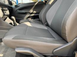 VOLKSWAGEN - SAVEIRO - 2021/2023 - Branca - R$ 61.900,00