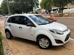FORD - FIESTA - 2011/2012 - Branca - R$ 31.900,00