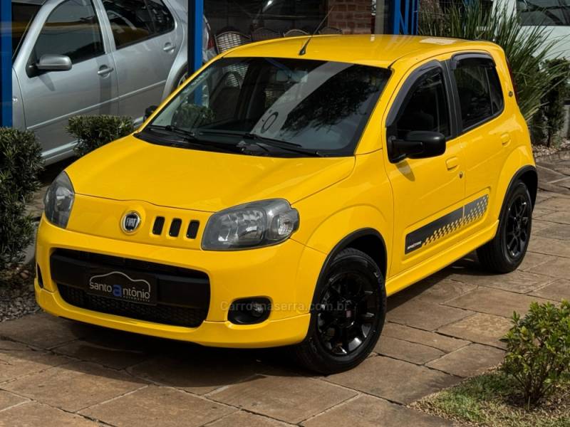 FIAT - UNO - 2014/2014 - Amarela - R$ 43.900,00