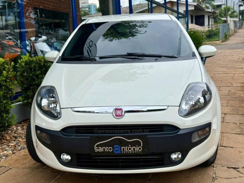 FIAT - PUNTO - 2016/2015 - Branca - R$ 44.900,00