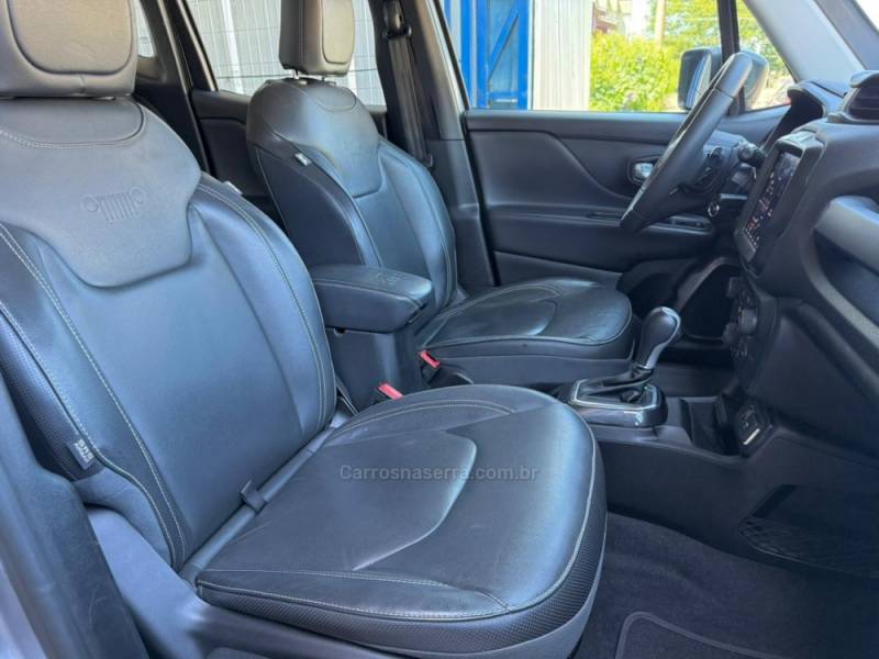 JEEP - RENEGADE - 2022/2022 - Prata - R$ 104.900,00