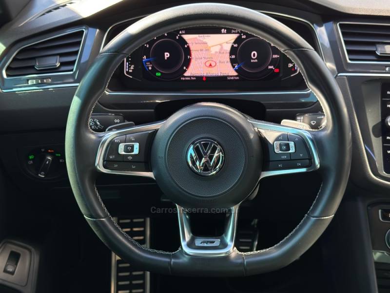 VOLKSWAGEN - TIGUAN - 2018/2019 - Prata - R$ 149.900,00