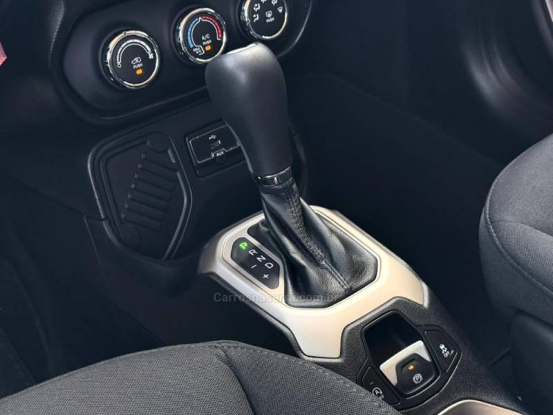 JEEP - RENEGADE - 2017/2017 - Prata - Sob Consulta
