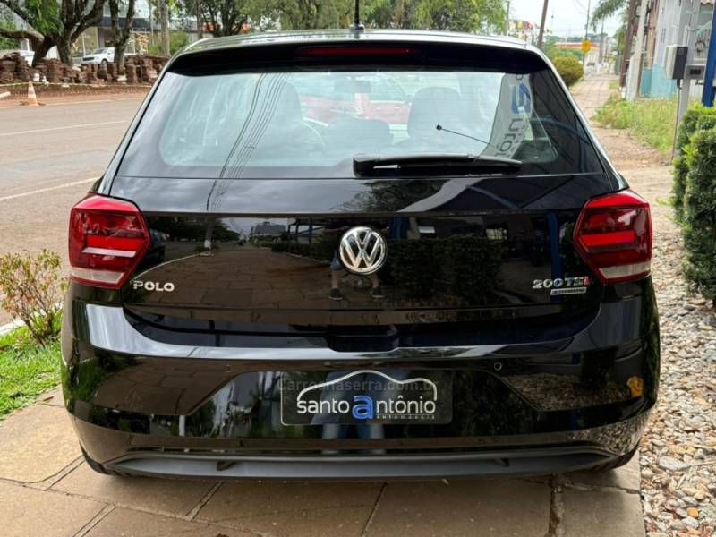 VOLKSWAGEN - POLO - 2019/2020 - Preta - R$ 84.900,00