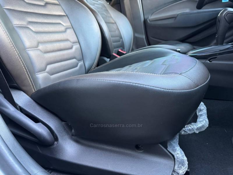 CHEVROLET - PRISMA - 2018/2019 - Branca - R$ 68.900,00