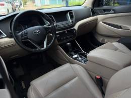 HYUNDAI - TUCSON - 2016/2017 - Preta - R$ 79.900,00