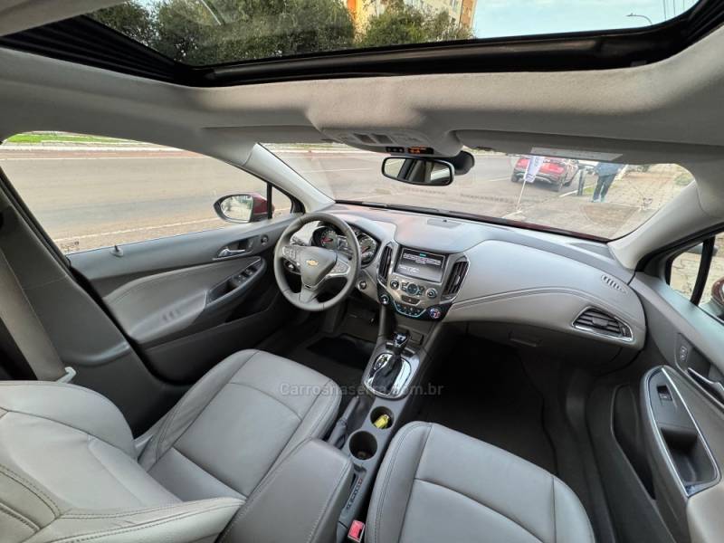 CHEVROLET - CRUZE - 2017/2017 - Vermelha - R$ 92.900,00