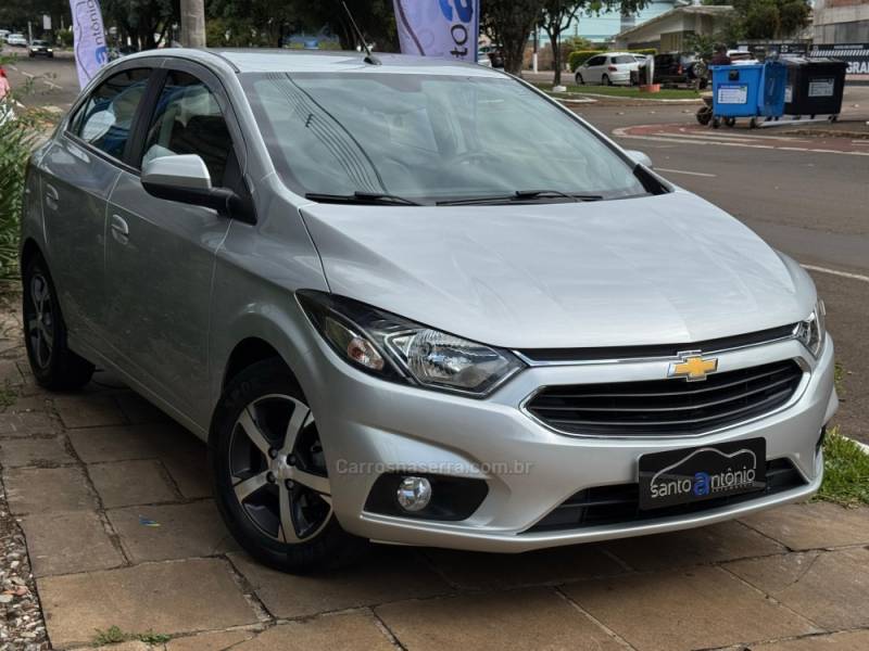 CHEVROLET - ONIX - 2017/2018 - Prata - R$ 67.900,00