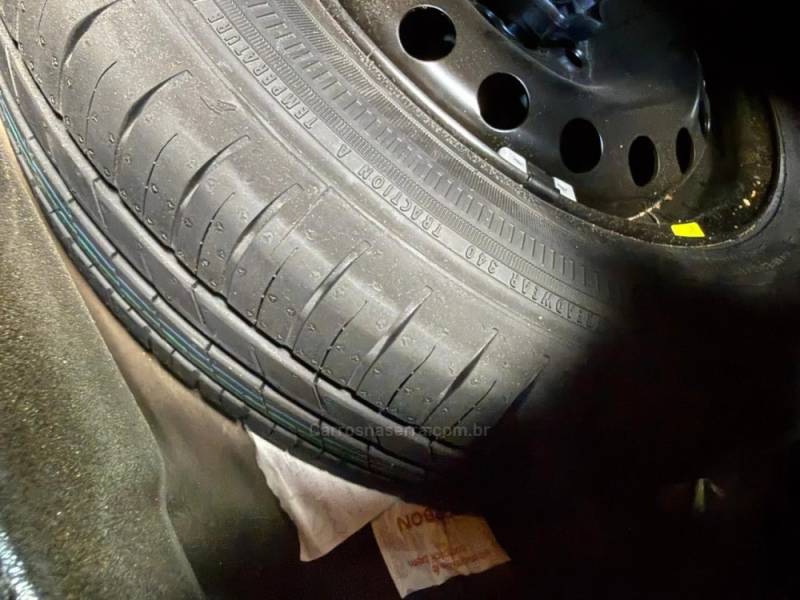 VOLKSWAGEN - UP - 2018/2018 - Preta - R$ 65.900,00