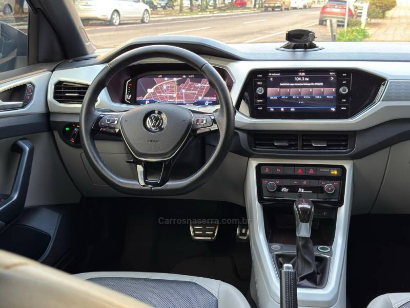 VOLKSWAGEN - T-CROSS - 2020/2020 - Cinza - R$ 112.900,00