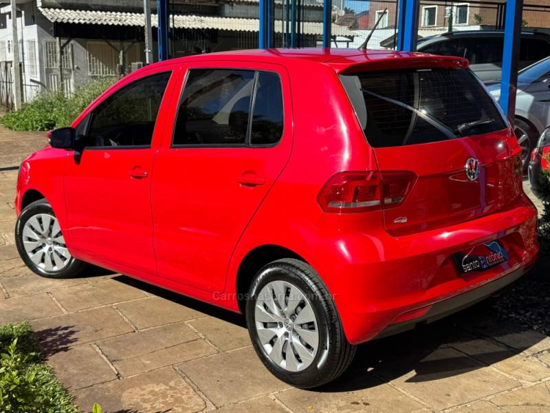 VOLKSWAGEN - FOX - 2015/2015 - Vermelha - R$ 45.900,00