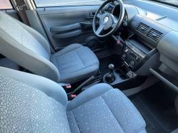 VOLKSWAGEN - FOX - 2004/2005 - Branca - R$ 27.900,00