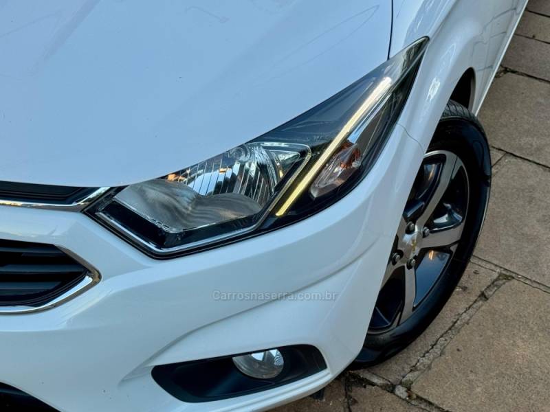 CHEVROLET - PRISMA - 2018/2019 - Branca - R$ 68.900,00