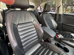 VOLKSWAGEN - JETTA - 2016/2016 - Branca - R$ 99.900,00