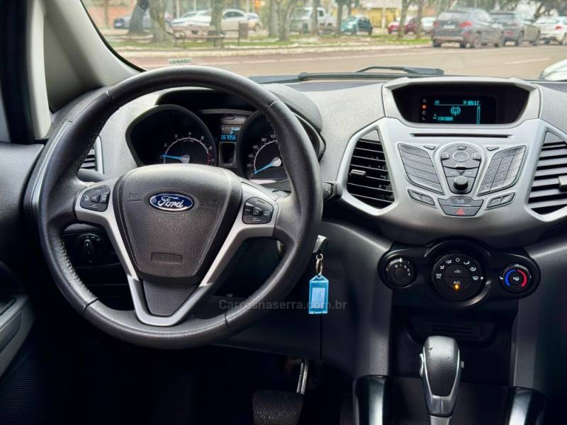 FORD - ECOSPORT - 2016/2017 - Branca - R$ 59.900,00