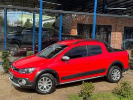 VOLKSWAGEN - SAVEIRO - 2015/2016 - Vermelha - R$ 74.900,00