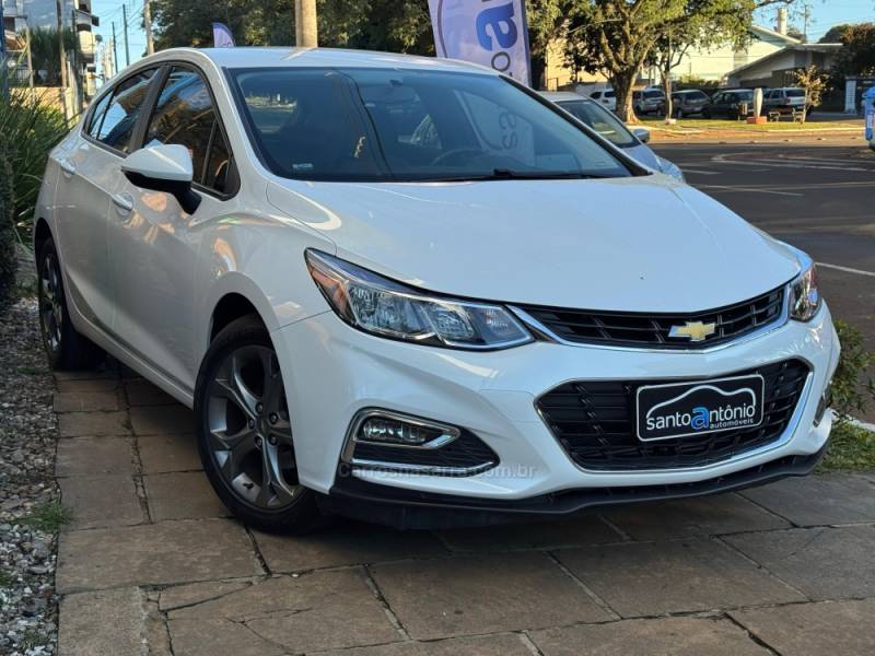 CHEVROLET - CRUZE - 2018/2018 - Branca - R$ 87.900,00