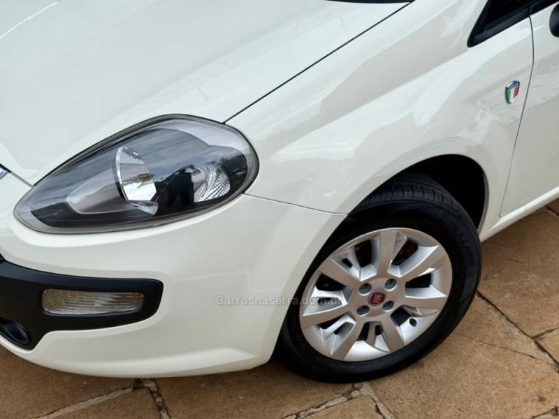 FIAT - PUNTO - 2016/2015 - Branca - R$ 44.900,00