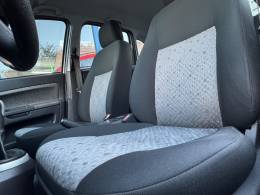 FORD - FIESTA - 2013/2013 - Prata - R$ 37.900,00